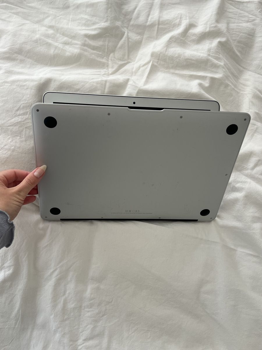 Apple Notebook: Mac Air – Usato da Zürich venduto da hannah.liaaa 2
