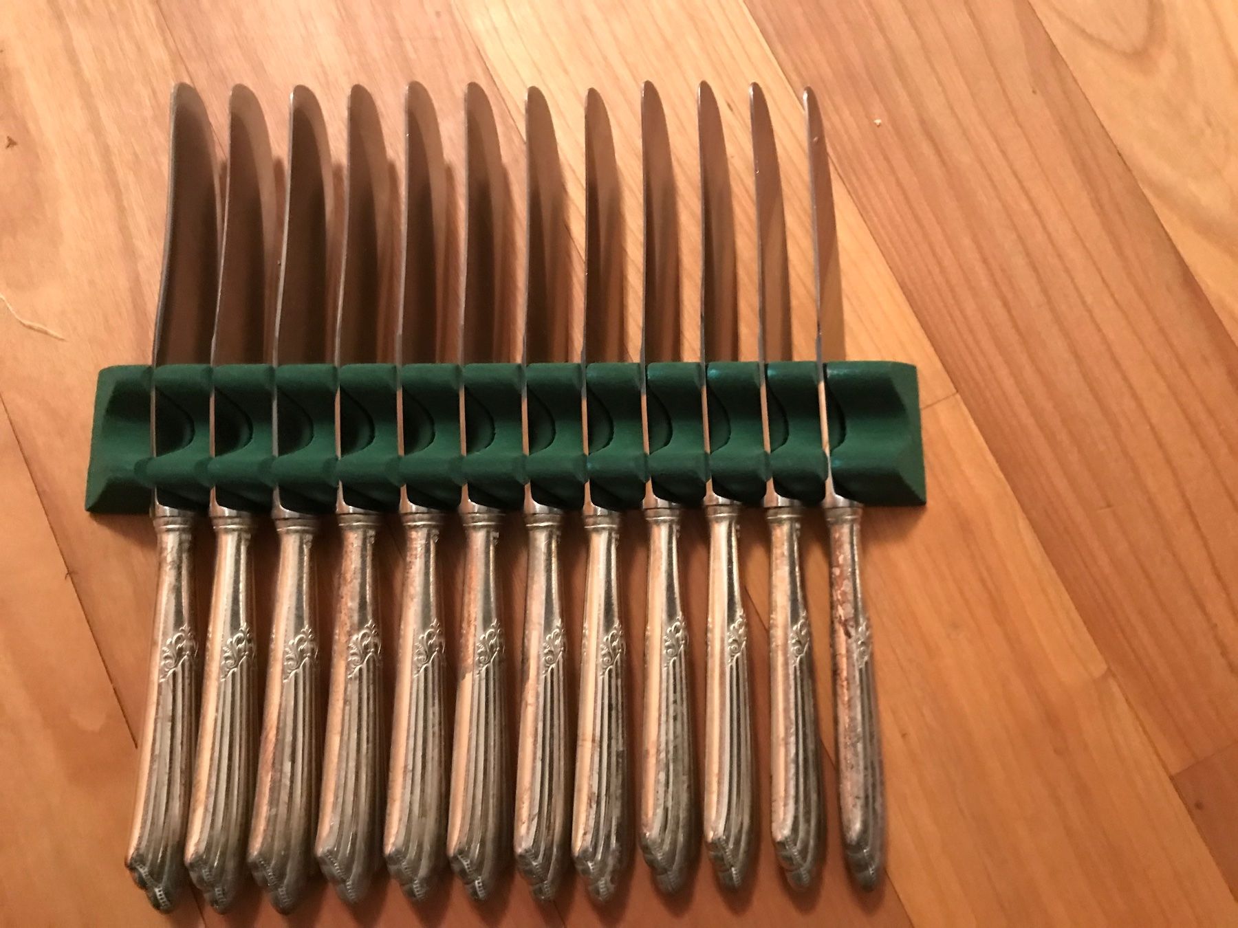 WMF Messer: 12 Dessert-Messer WMF rostfreie Klinge – Gebraucht aus Wetzikon ZH von chris7pat 1