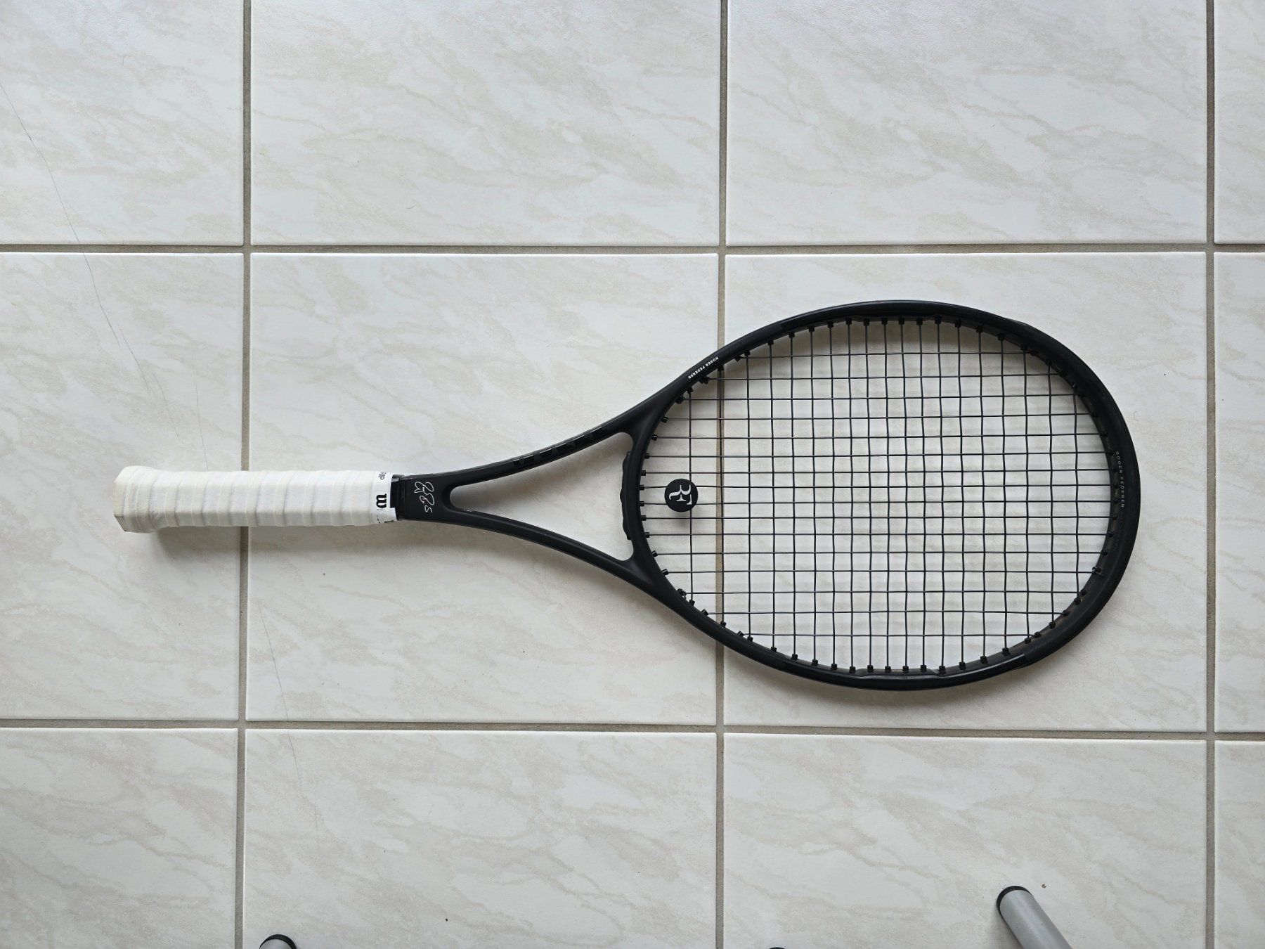 Wilson Racchette: Wilson Pro Staff RF 97 V11 Autograph Roger Federer – Usato da Hausen AG venduto da 1stok 6