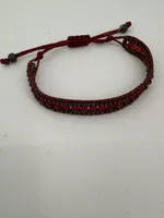 Armband geflochten rot mit Perlen