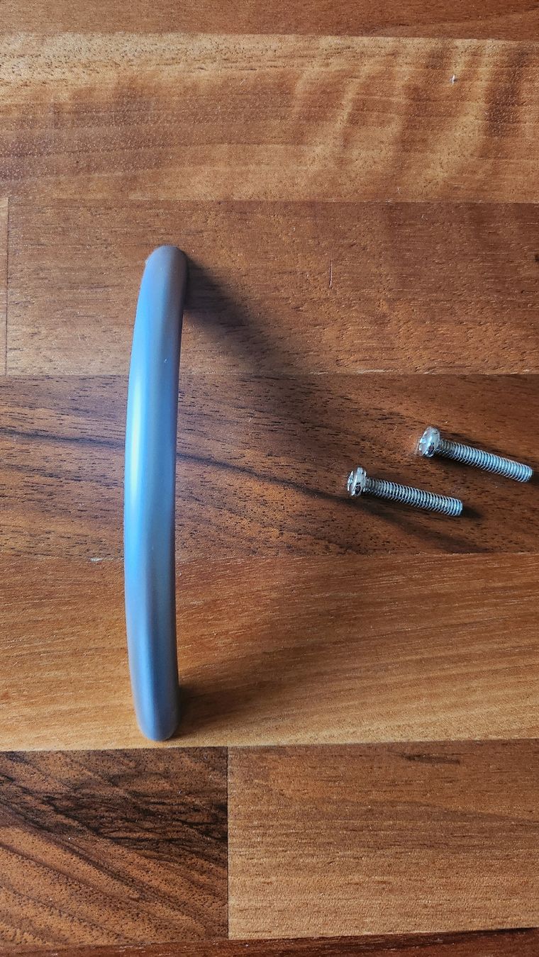Quincaillerie: 21 x Möbelgriff Bogen silber – D'occasion à Wuppenau par TamZwa 1