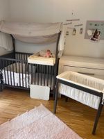 Stokke Home bett mit mini bette und wickelumsatz