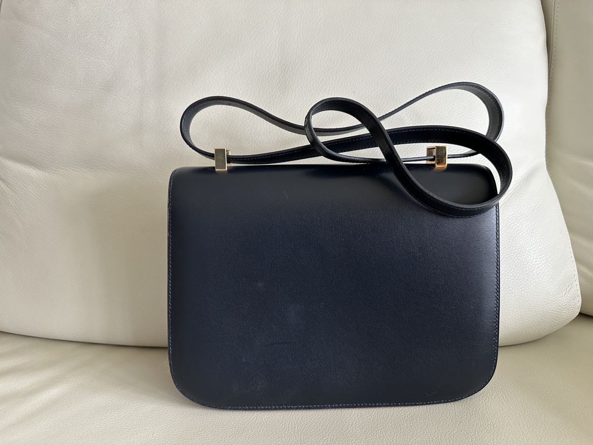 Hermès Borse: HERMÈS PARIS Constance 24, navy – Nuovo (secondo la descrizione) da Reinach BL venduto da Tropic_Paradise 1
