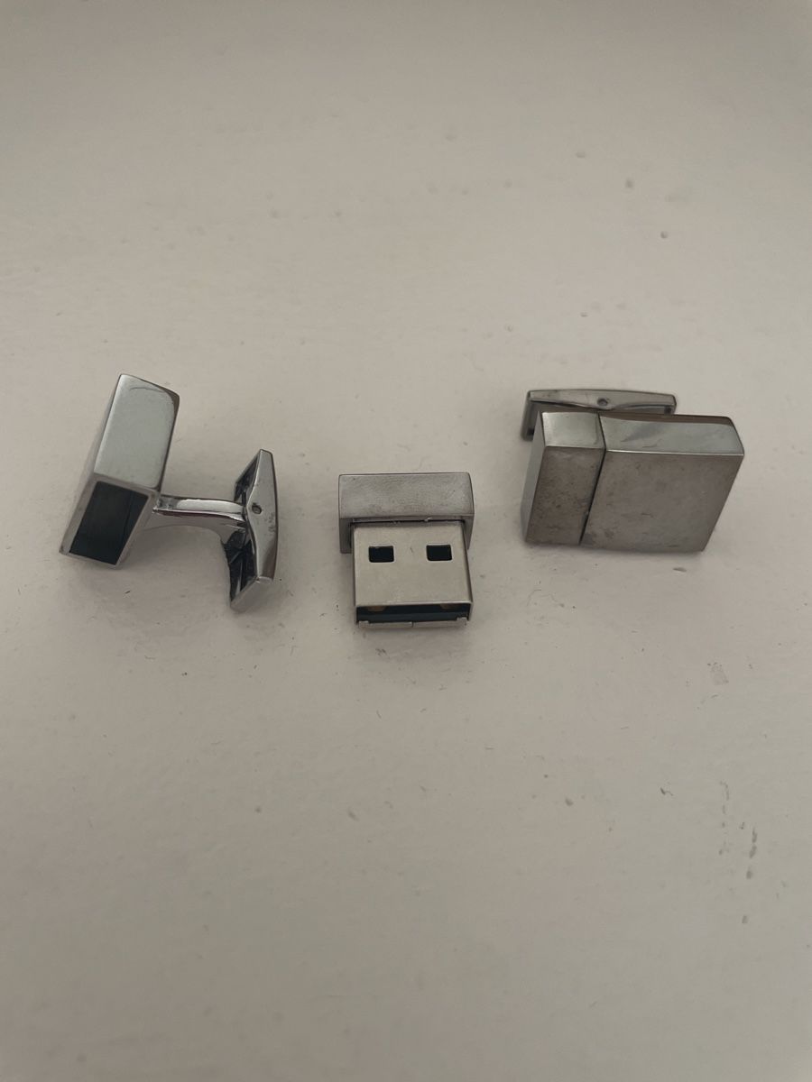 Gemelli: Edle Manschettenknöpfe mit USB Stick - Super Geschenkidee! – Usato da Zürich venduto da ape_gb8z 1