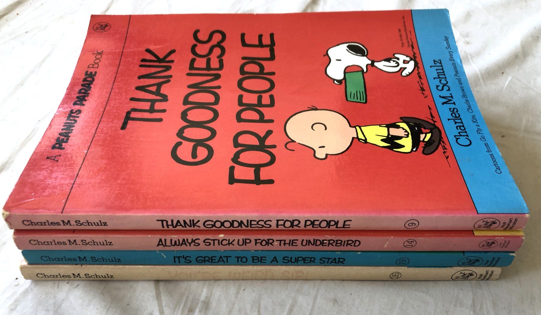 Comics: 4x PEANUTS - Comics - US-Ausgaben von Charles M. Schulz – Gebraucht aus Schaffhausen von durruti 1