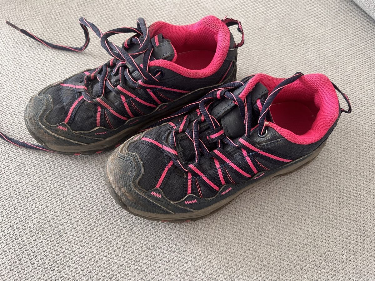 Scarpe per ragazze: Wanderschuhe Grösse 31 – Usato da Thun venduto da Siladi