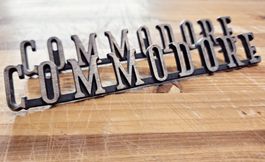 Opel Commodore Emblem