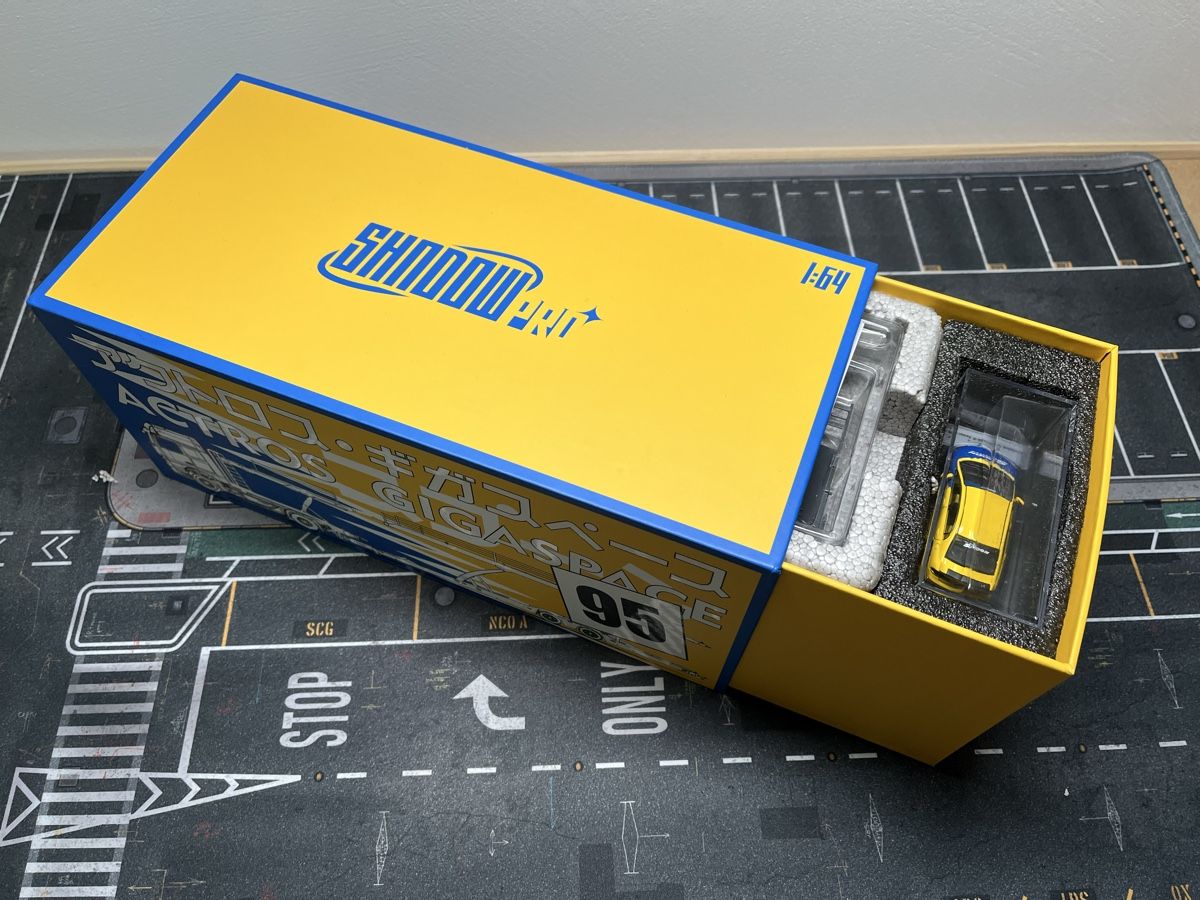 Modellautos: G.C.D. 1/64 Mercedes Actros Gigaspace "Spoon" – Neu (gemäss Beschreibung) aus Chur von SpaceMonkey 4