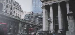 London Bank of England und London Bus. Fotografie modern.