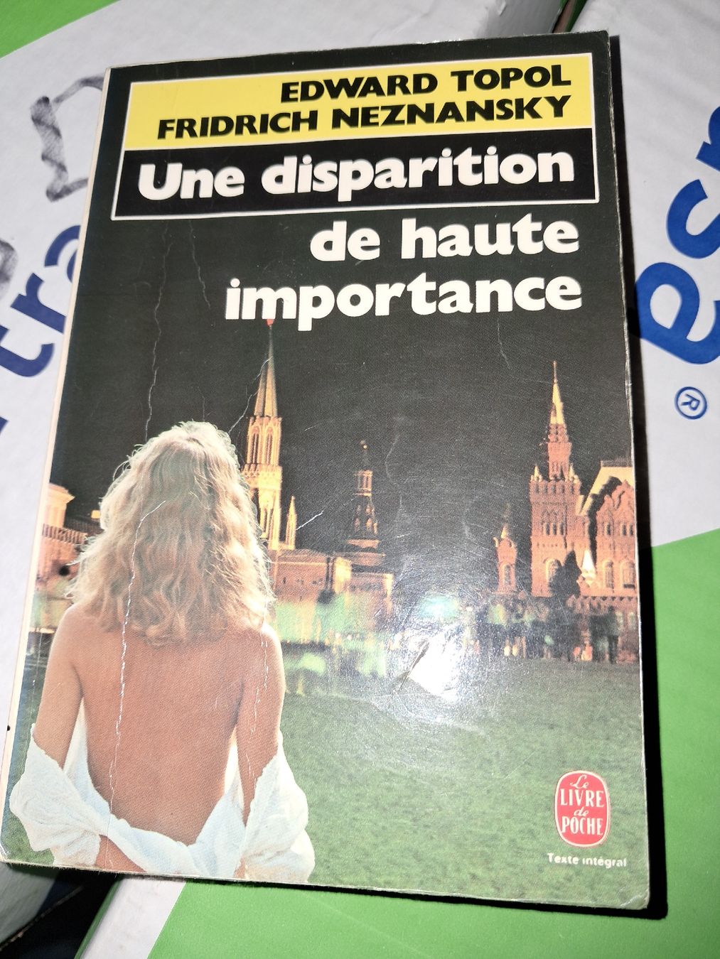 Libri: Une disparition de haute importance – Usato da Le locle venduto da juliensaran