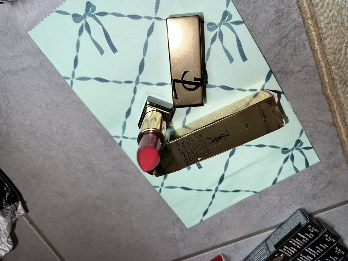 Make-up: YSL Rouge Pur Couture Lippenstift – Nuovo (secondo la descrizione) da Oberentfelden venduto da Dianaaaaaa 2