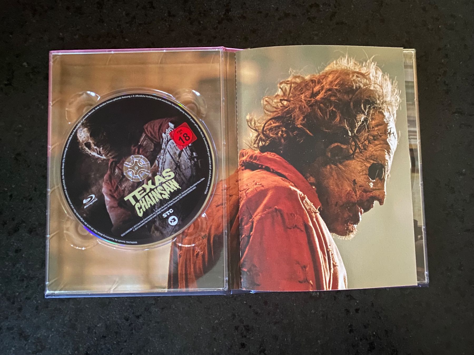 Tutti i DVDs: Texas Chainsaw Mediabook Blu-ray + CD Sehr Gut – Usato da Schmitten FR venduto da FilmRarities 4