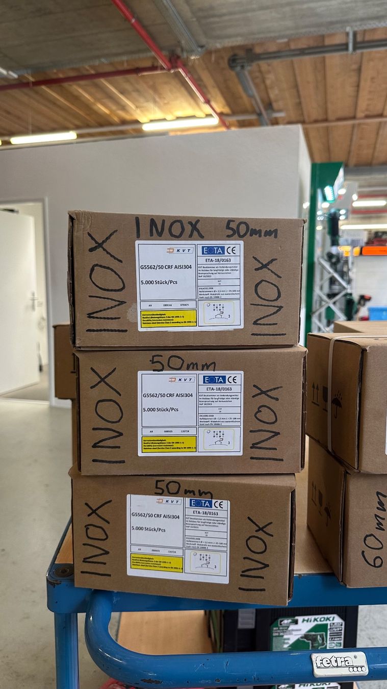 Tutti gli attrezzi: Senco Klammergerät NS20XP + Passend Klammern – Usato da Uetendorf venduto da Revotool 4