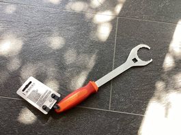 Unior Bottom bracket wrench BSA30