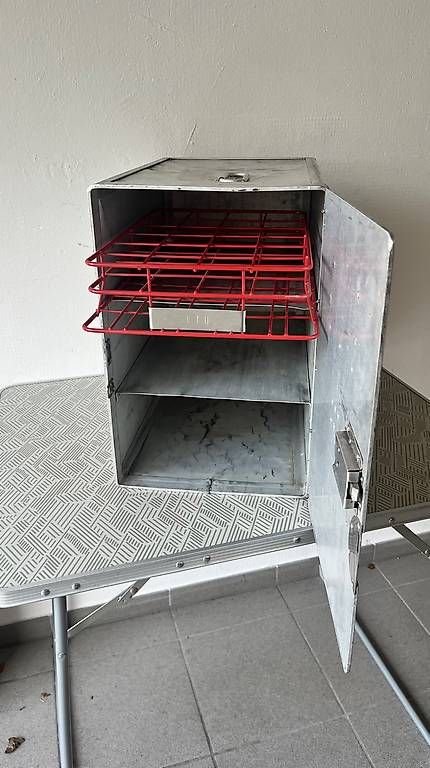 Korpus: Airline Trolly TAP-Container – Gebraucht aus Oberwil BL von Marcel590 1