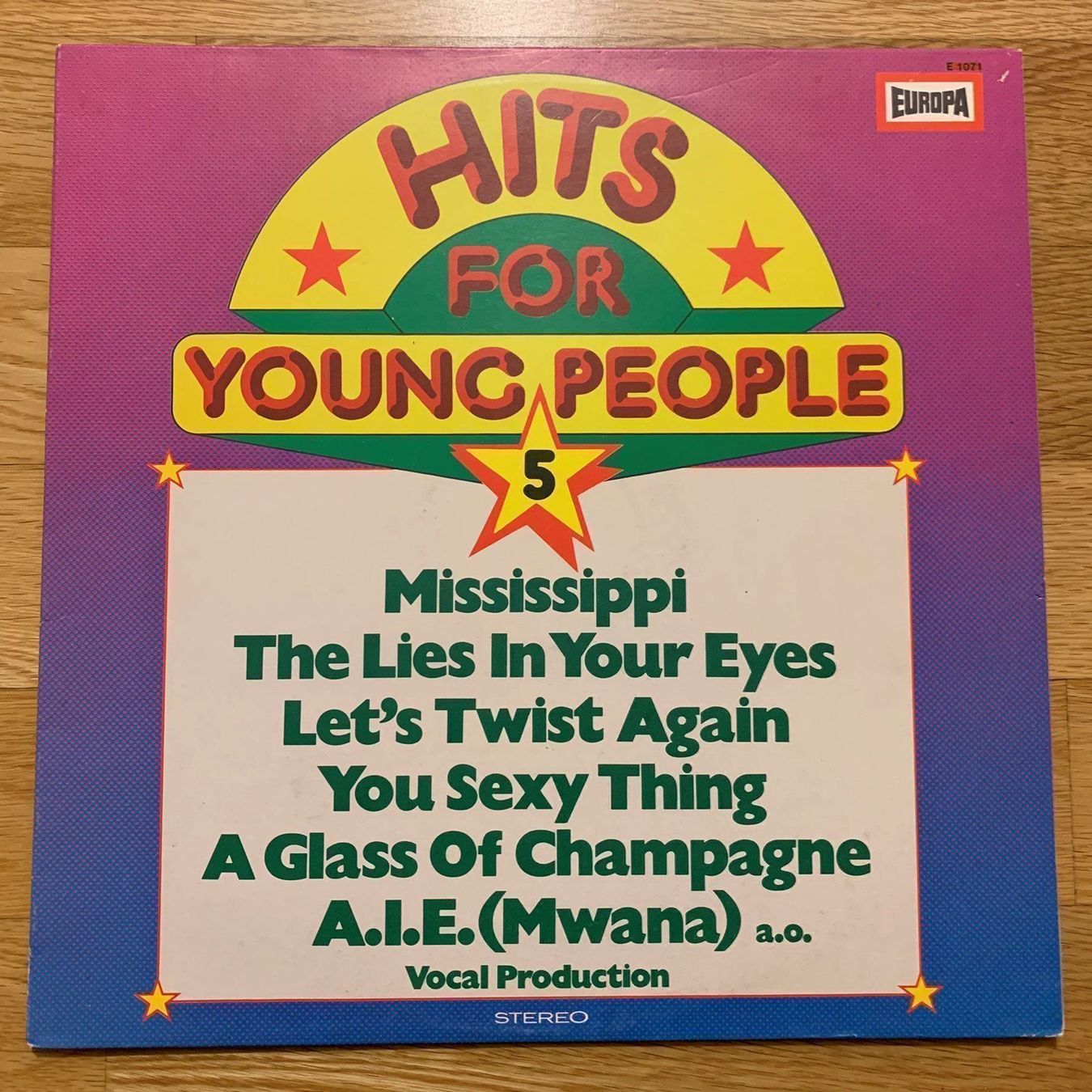 Dischi in vinile: HITS FOR YOUNG PEOPLE 5 / COMPILATION – Usato da Sarnen venduto da m-basic
