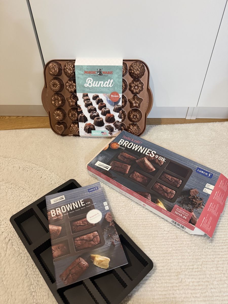 Moules à gâteaux: Backformen Set Nordic Ware und Lurch neu – Neuf avec emballage d'origine à Oberwil BL par Hariva