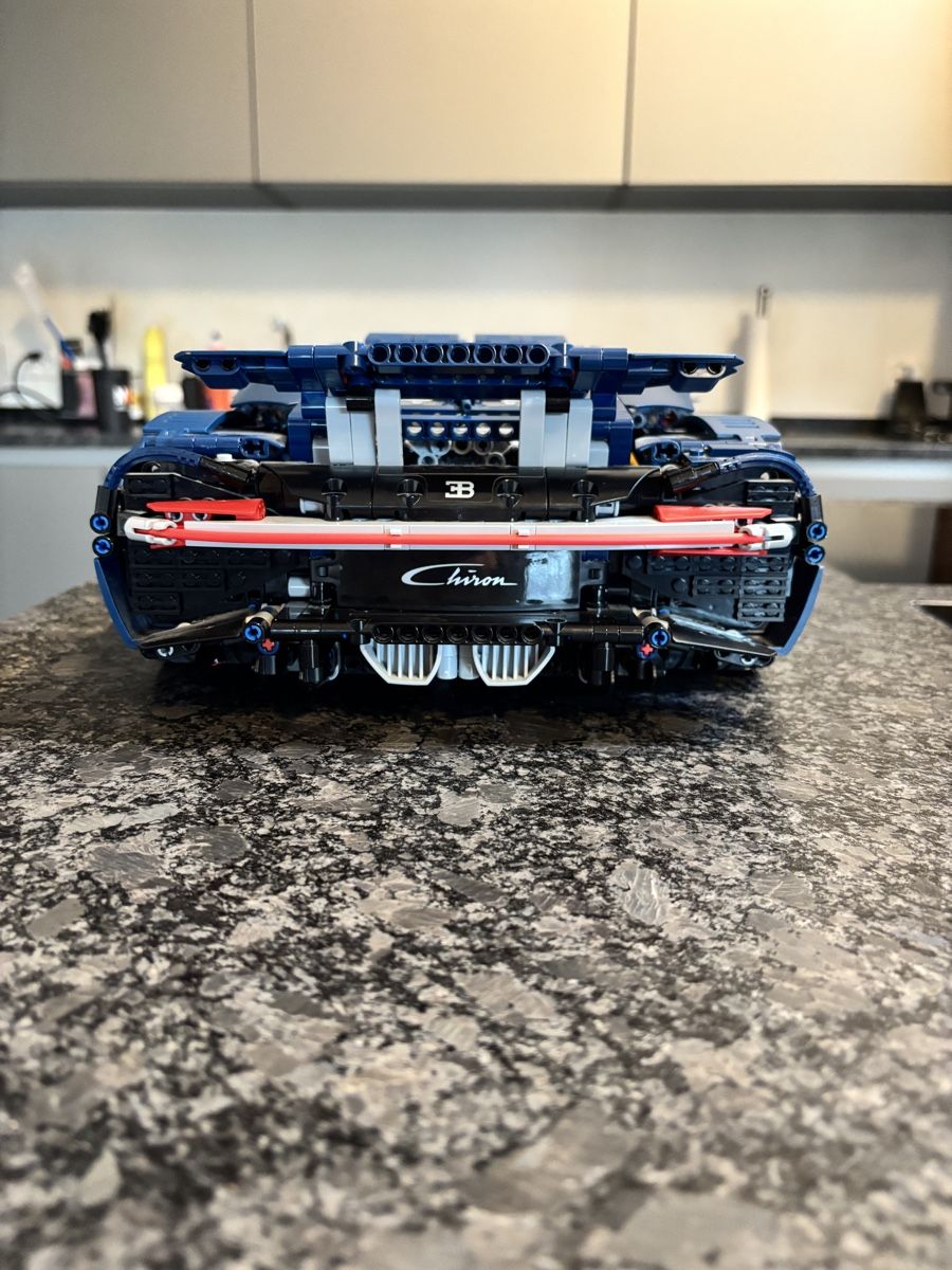 Bugatti Modellautos: Bugatti Chiron Lego Blau – Gebraucht aus Saland von ser_bx5g 2