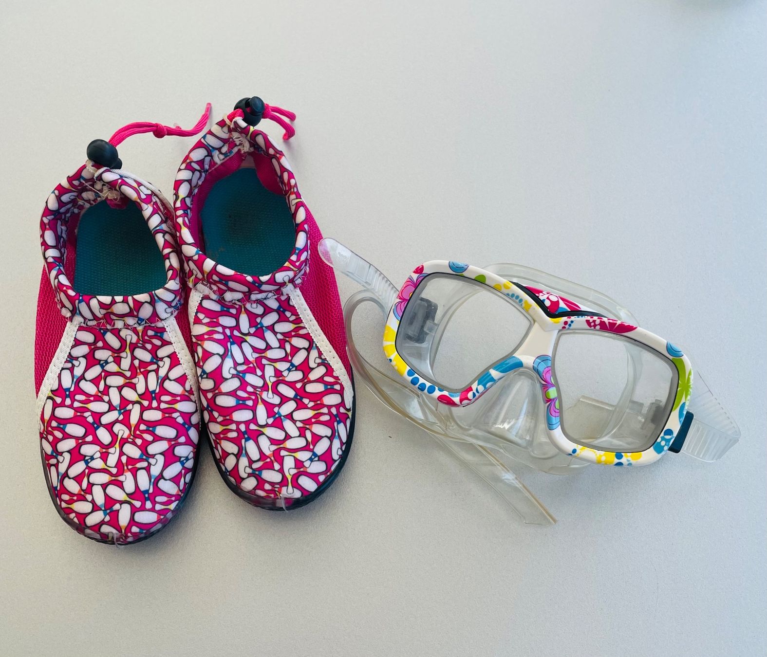 Scarpe per ragazze: Bade- / Barfuss-Wasserschuhe / Gr. 32-33 / Wave Tauchbrille – Usato da Winterthur venduto da LESA1015