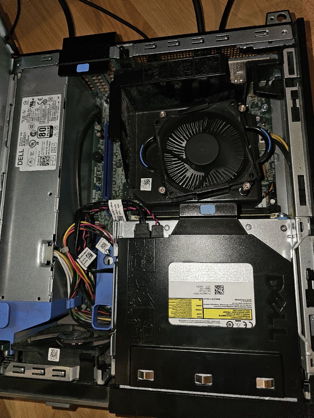 Dell PC: Dell OptiPlex 7020 PC – Intel Core i3/ 4GB RAM – Usato da Affoltern am Albis venduto da hwulf 1
