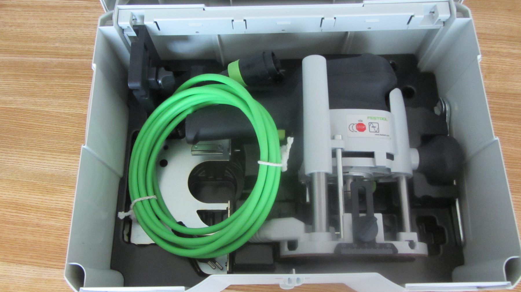 Festool Toutes les machines: Festool OF 1010 EBQ - PLUS CH – D'occasion à Hombrechtikon par tacho92 5