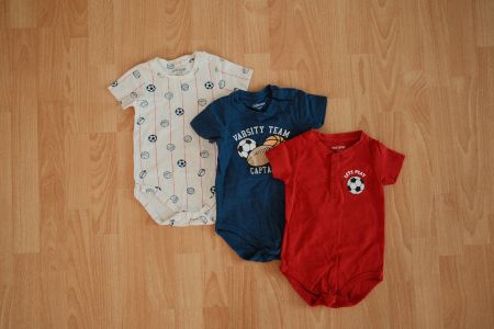3x Baby-Bodys Motiv Sport – NEU & UNGETRAGEN – Gr. 74-80