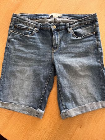 Sommer Shorts Jeans Weite 34 Destroyed Look Damen