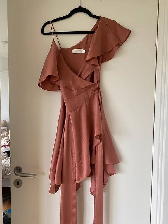 Zimmermann Kleider: Zimmermann Kleid rose – Gebraucht aus Jona von xweeknd