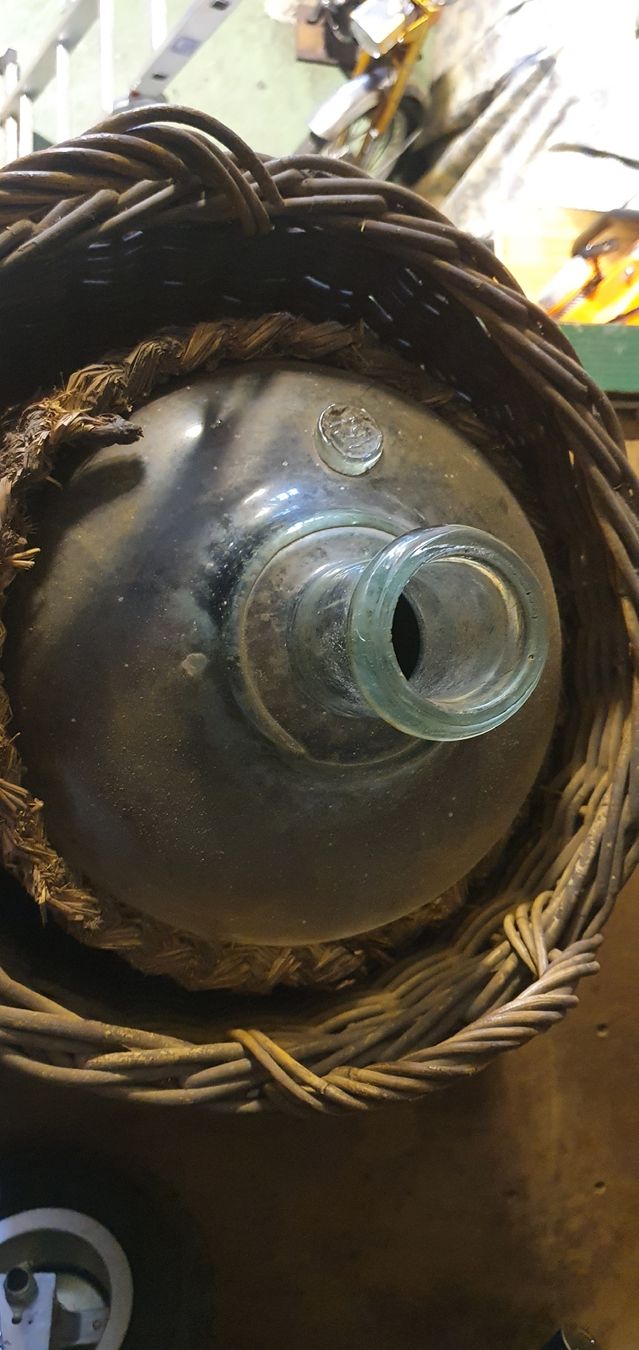 Bouteilles: korbflasche antik mit 15L prägung – D'occasion à Bad Ragaz par winston87 2