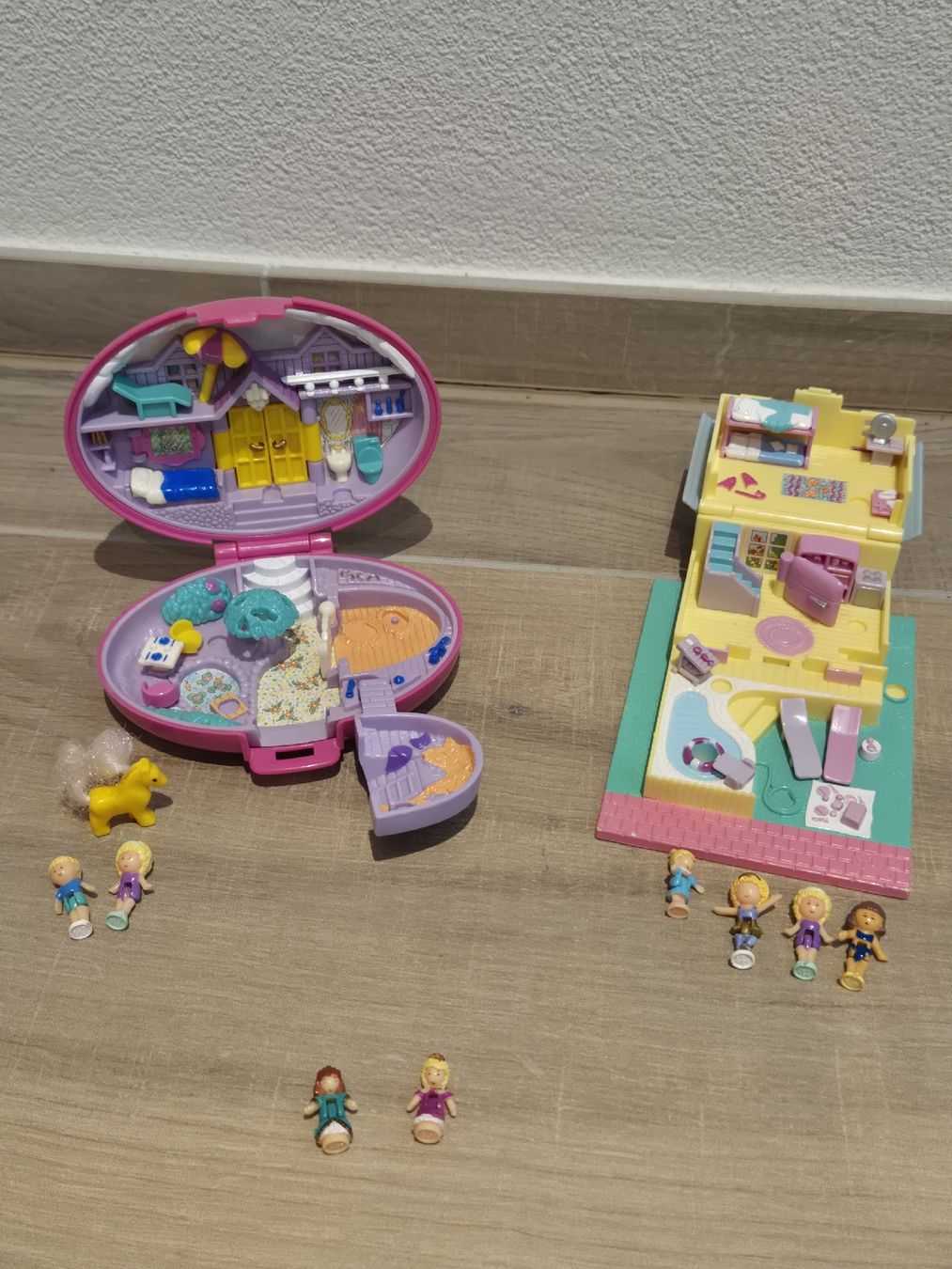 Polly Pocket Giocattoli: Polly Pocket Set mit Cinderella Schloss – Usato da Hörhausen venduto da mountain18 6