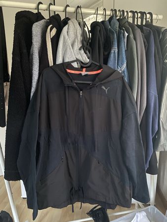 Puma Damen Jacke, schwarz, Top Zustand, Grösse S