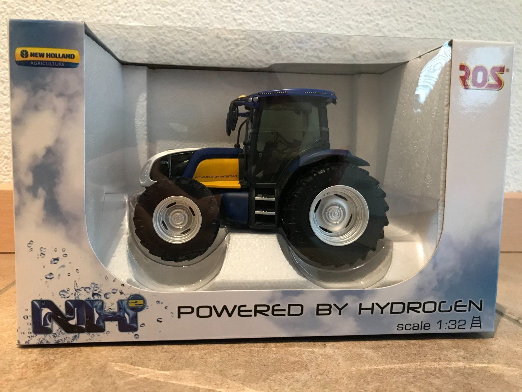 New Holland Trattori: New Holland Hydrogen – Nuovo e nell'imballaggio originale da Kreuzlingen venduto da Stefan1150 3