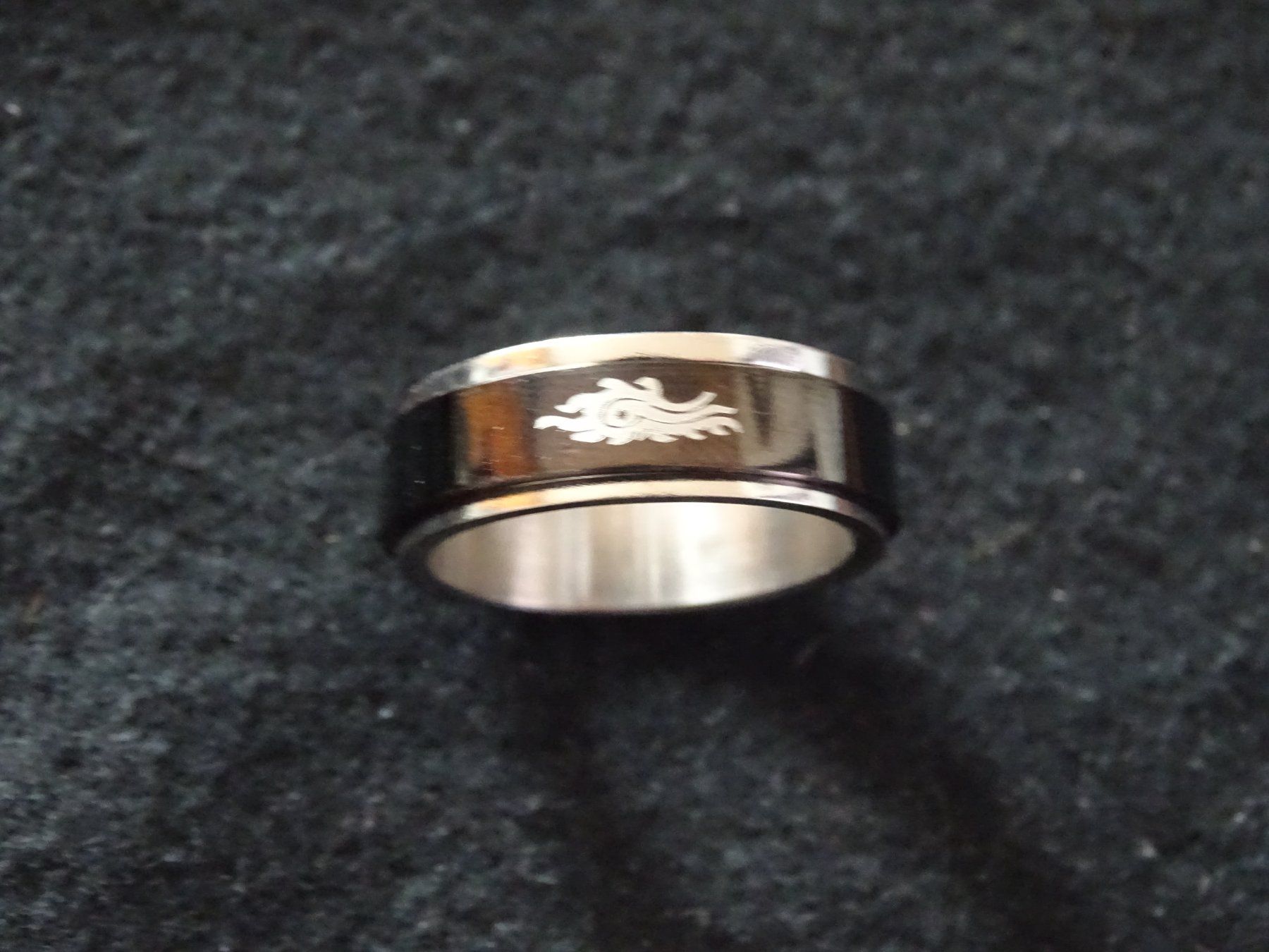 Ringe: Ring Edelstahl Drache schwarz drehbar – Neu (gemäss Beschreibung) aus Obergerlafingen von STOGS 1