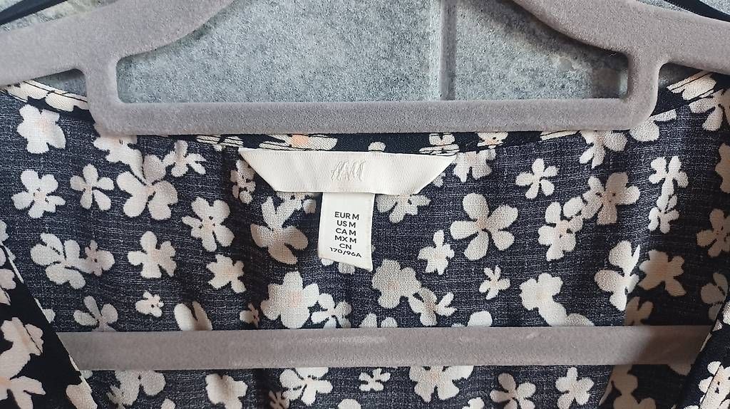 Chemisiers: H&M Bluse Gr. M  wie neu – D'occasion à Burgdorf par Damlaf_9 4
