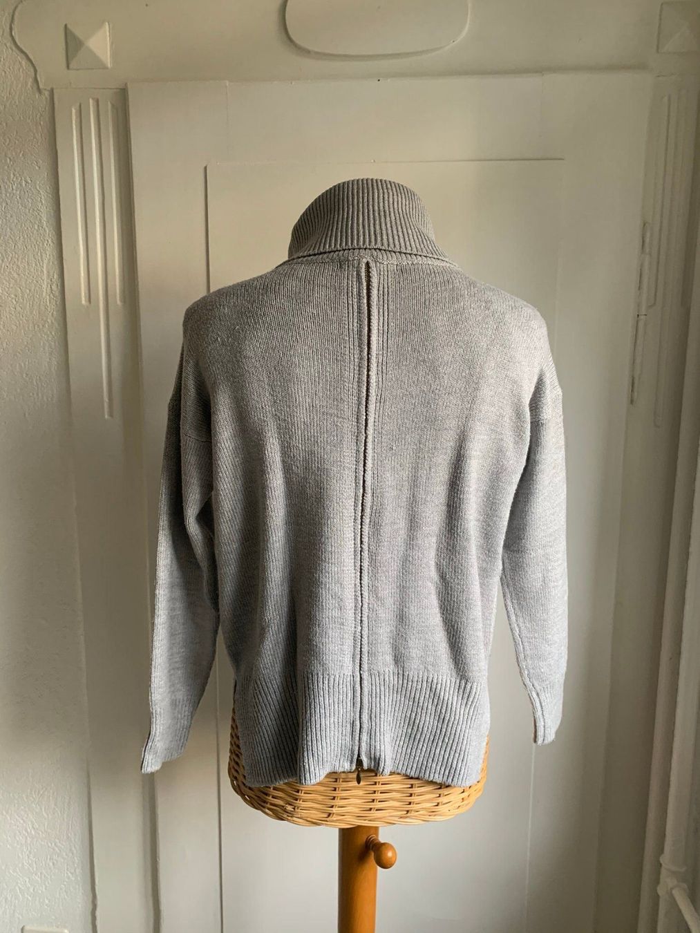 Pulls & Sweat-shirts: Rollkragen Strickpullover hellgrau - S – D'occasion à Zürich par Diazaio 2