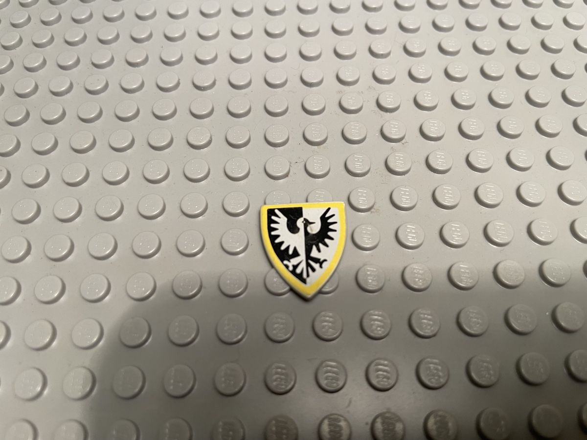 Lego Kit di costruzioni: Lego Minifigure, Shield Triangular 3846p46 ACHTUNG GEBROCHEN – Usato da Airolo venduto da Bagaion99