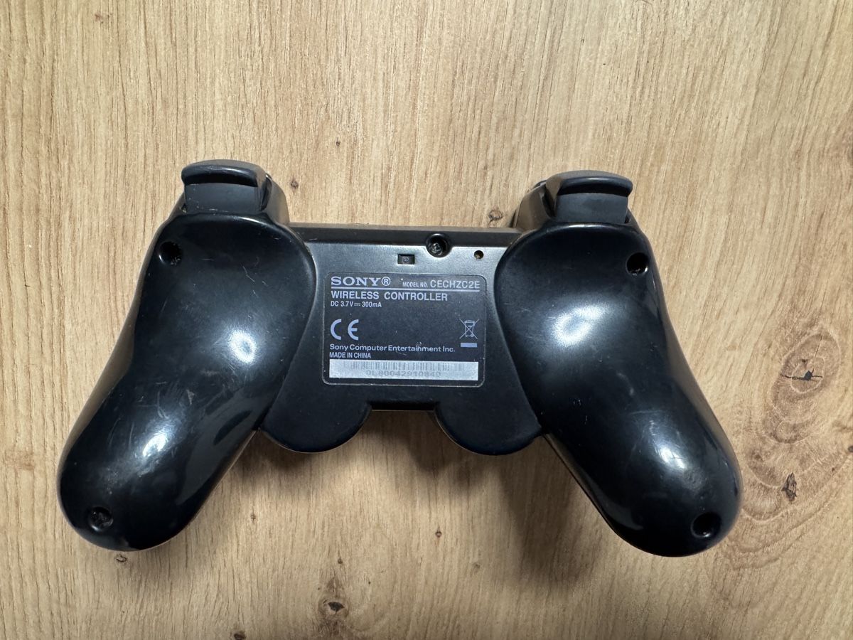 Controller: Sony PS3 Controller in Schwarz!  🎮 – Usato da Biberist venduto da etesummer 1