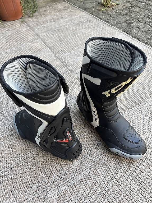 TCX Scarpe da uomo: Motorrad Stiefel Gr.44 – Usato da Uster venduto da rol_m7wz