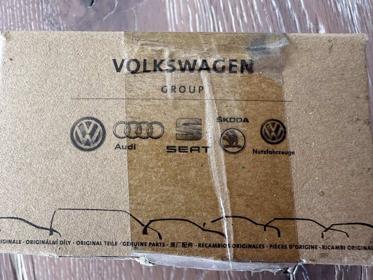 Volkswagen Alle Autoersatzteile: Volkswagen RSHD41 Regensensorhalter neu – Neu und originalverpackt aus Safenwil von Whoopie1 2