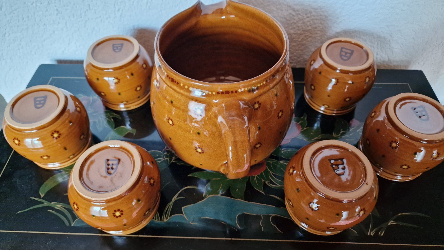 Geschirrsets: Henkel-Krug mit 6 Bechern - Keramik - wunderschön! – Neu (gemäss Beschreibung) aus Röthenbach i. E. von Heureka5 6