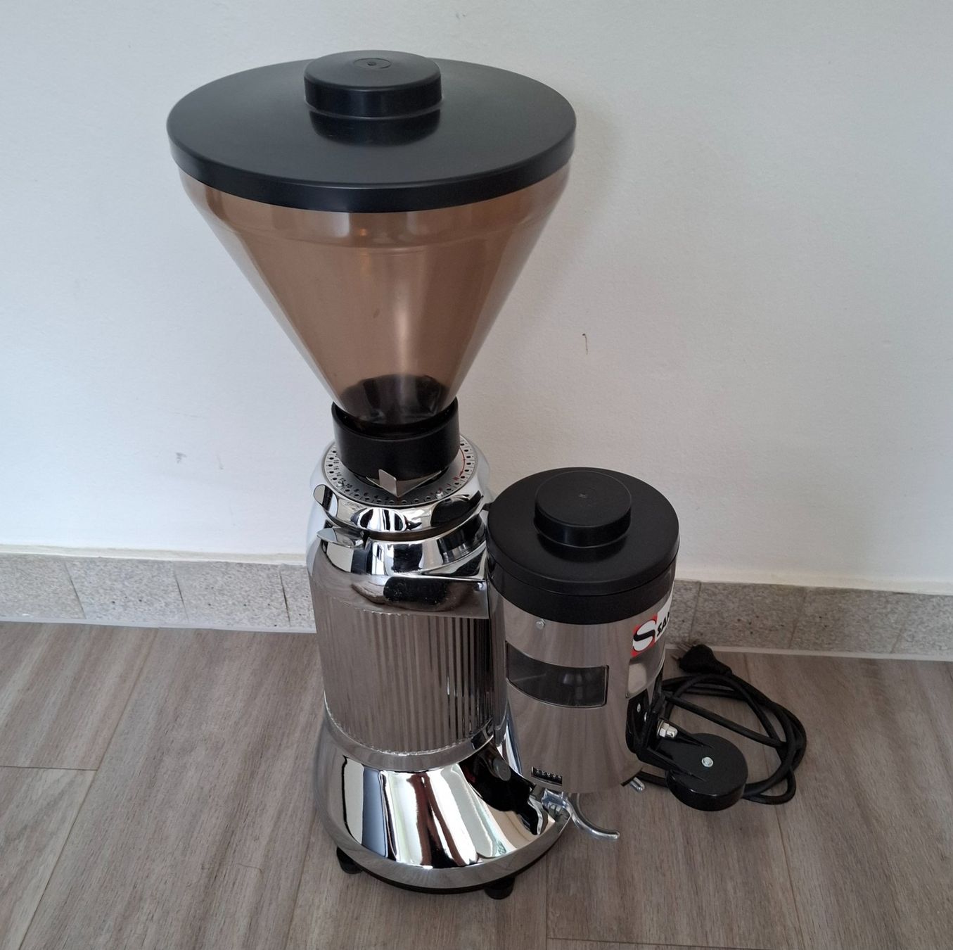 Santos Küchengeräte: Gastro Kaffeemühle Santos 06A – Neu (gemäss Beschreibung) aus Reinach BL von HeTra20 5