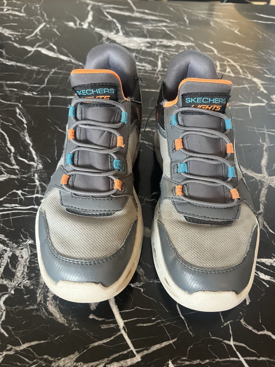 Schuhe für Jungen: Sketchers Swift Fit – Gebraucht aus Zürich von Ashley2024 1