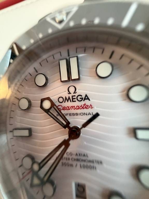 Omega Uhren: Omega Seamaster Diver 300m – Gebraucht aus Zürich von timeio-swapwatch 2