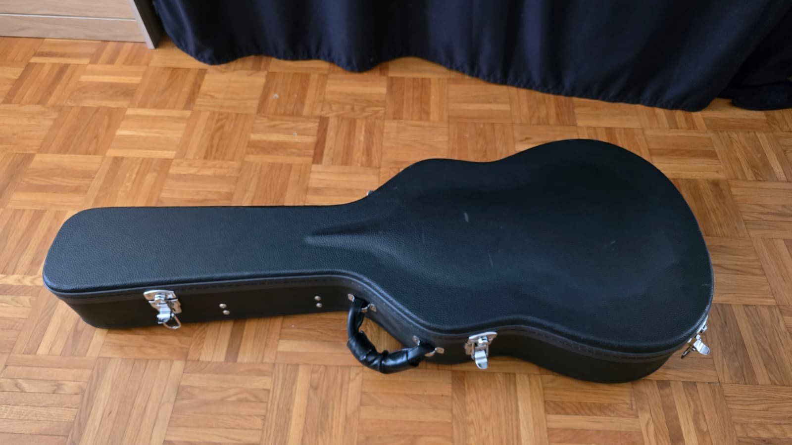 Alhambra Strumenti musicali: Guitare classique Alhambra 5P – Usato da Lausanne venduto da yan_lm5h 5