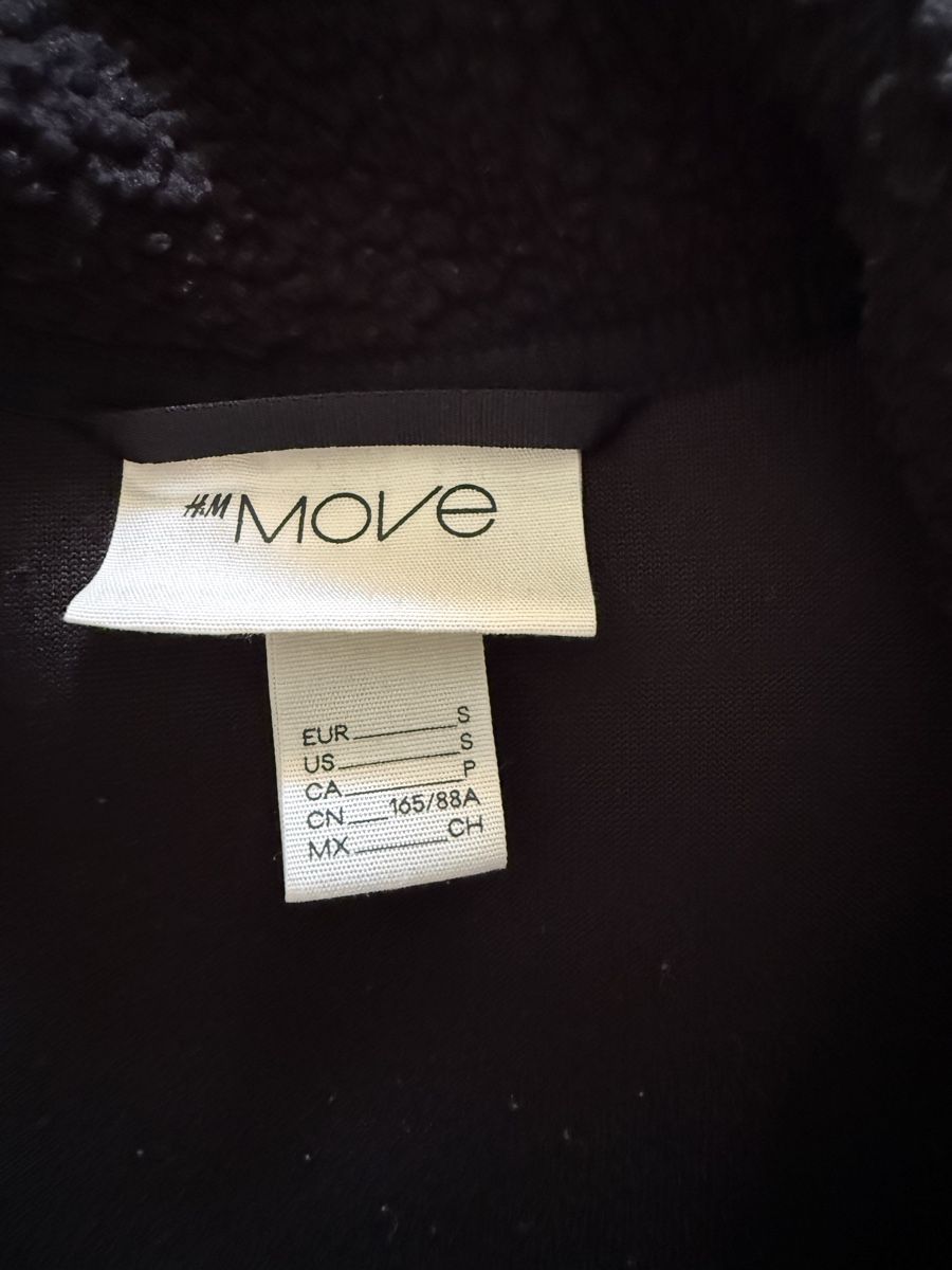 H&M Gilets: Gilet – D'occasion à Oberglatt ZH par sam_vs55 1
