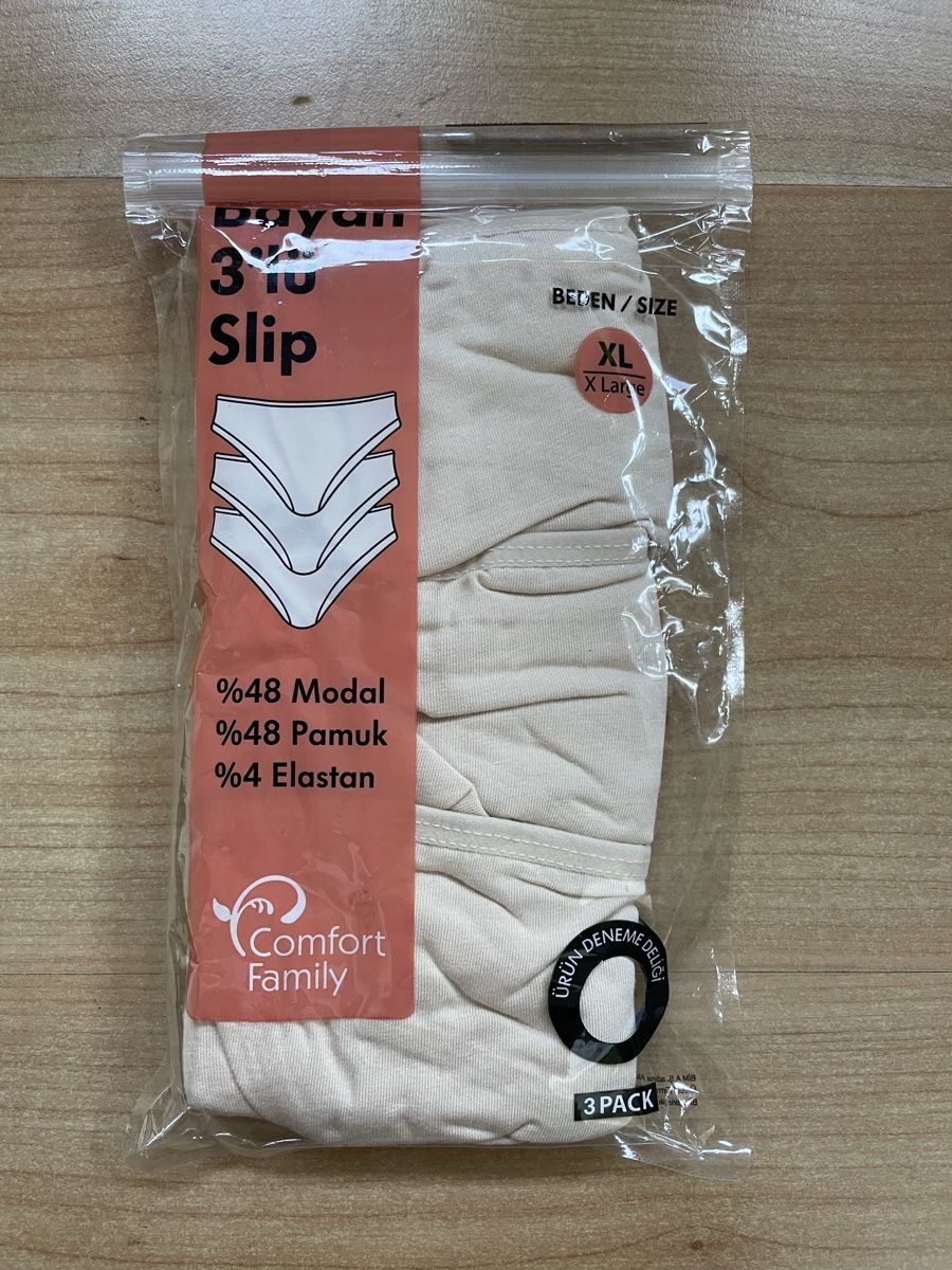 Autres dessous: 3er Pack Comfort Slips XL, NEU – Neuf avec emballage d'origine à Allschwil par Robot3