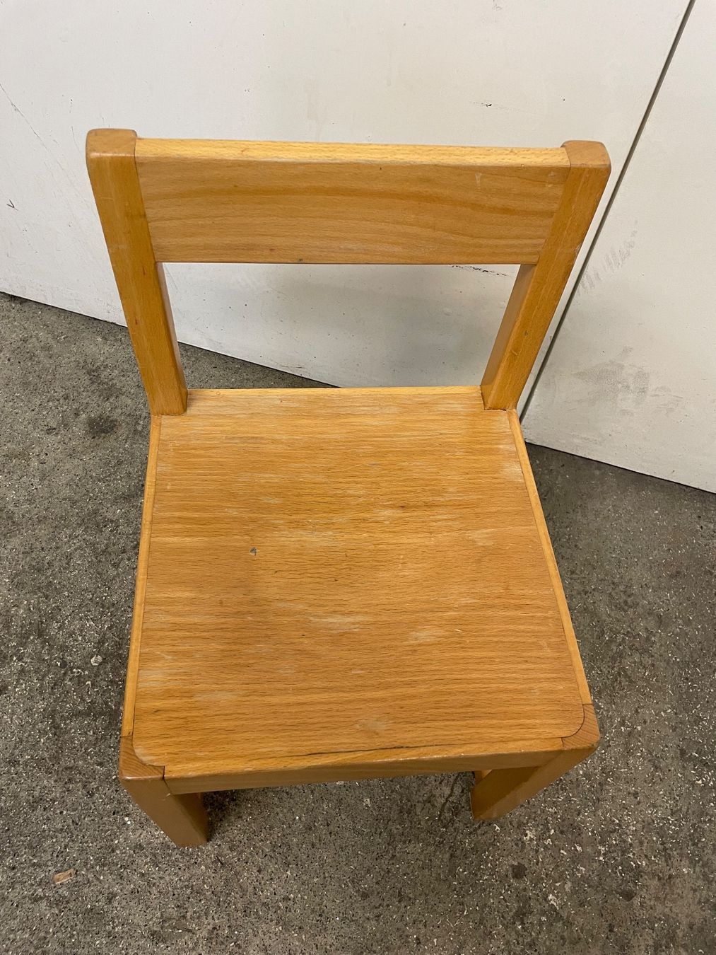 Horgen Glarus Chaises: Horgen Glarus Kindergarten Stuhl – D'occasion à Basel par M.Secondhand 1
