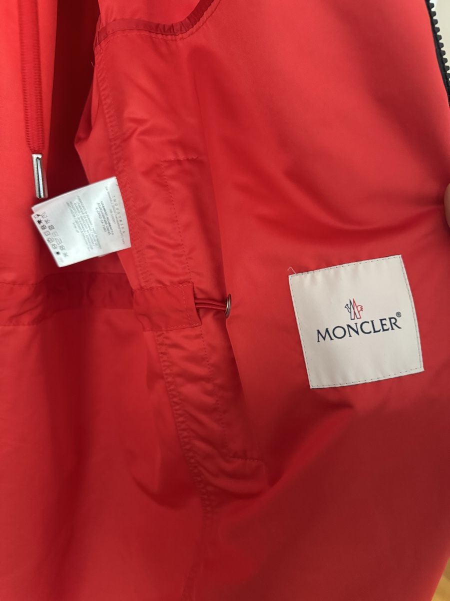 Moncler Giacche: Moncler Regenmantel – Usato da Rorschach venduto da VE5PA 2