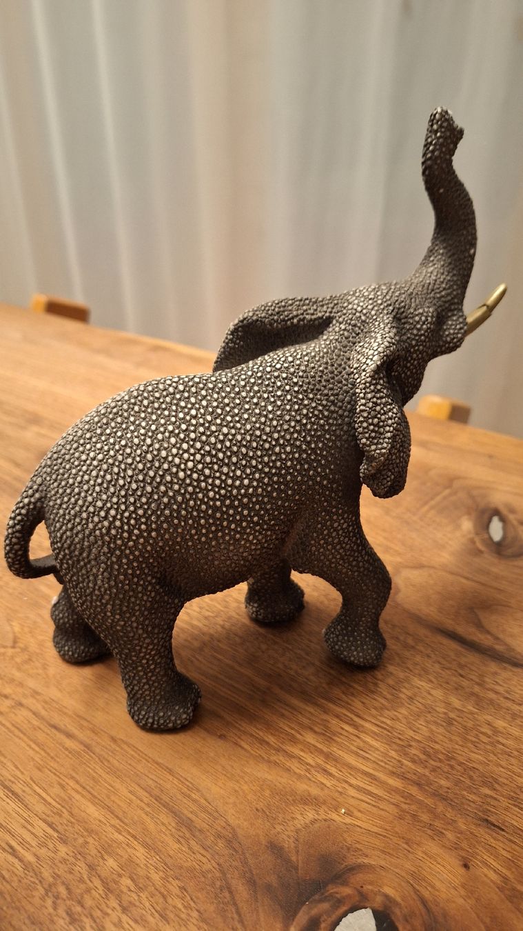 Skulpturen & Statuen: Elefant Skulptur Kunstharz ca. 20 cm hoch – Gebraucht aus Dornach von bals28 2