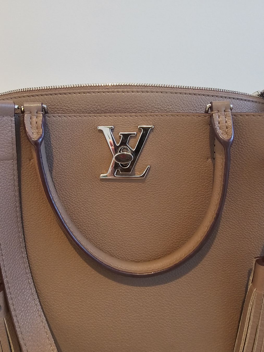 Louis Vuitton Borse da donna: Sac Louis Vuitton Lockmeto original – Usato da Courtepin venduto da mandy67 4